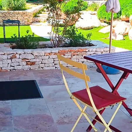 Agreable Dans Le Maquis 3*