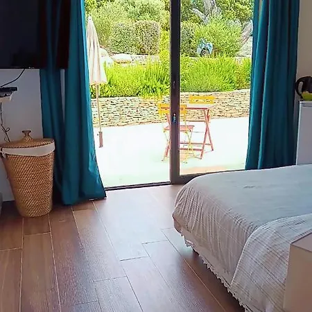 Agreable Dans Le Maquis Bed & Breakfast *