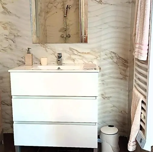 Agreable Dans Le Maquis 3*